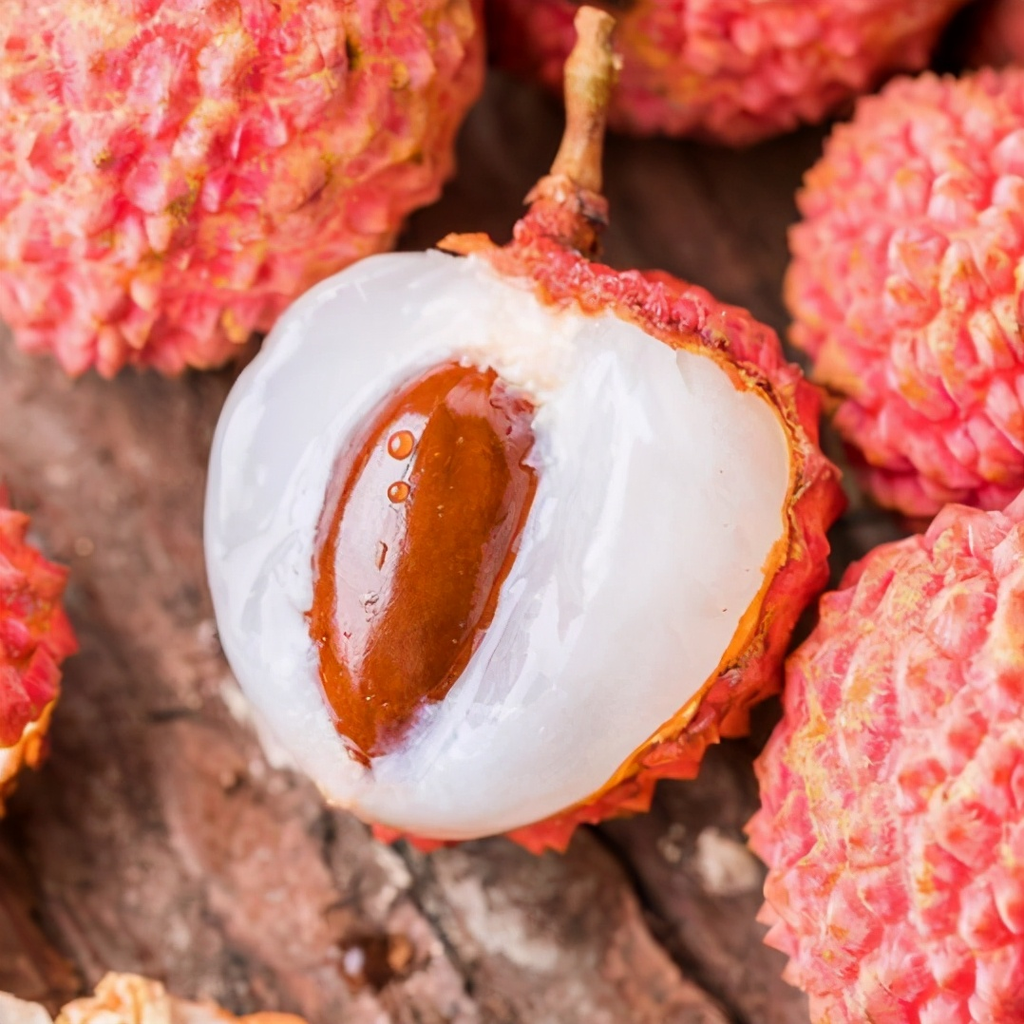 Fresh Lychees 1KG